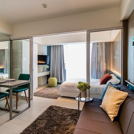 Azure Urban Beach Resort Manila By Radlett Екстер'єр фото
