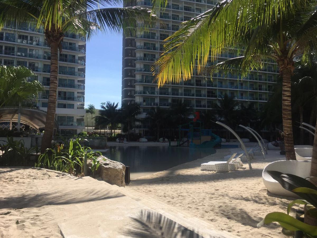 Azure Urban Beach Resort Manila By Radlett Екстер'єр фото
