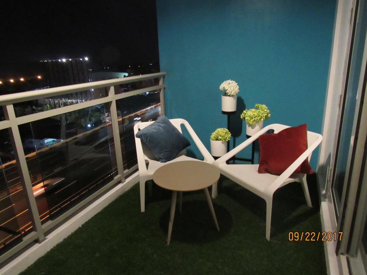 Azure Urban Beach Resort Manila By Radlett Екстер'єр фото
